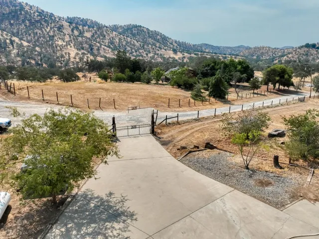 $635,000 | 15656 Millerton Road, Prather, CA 93651