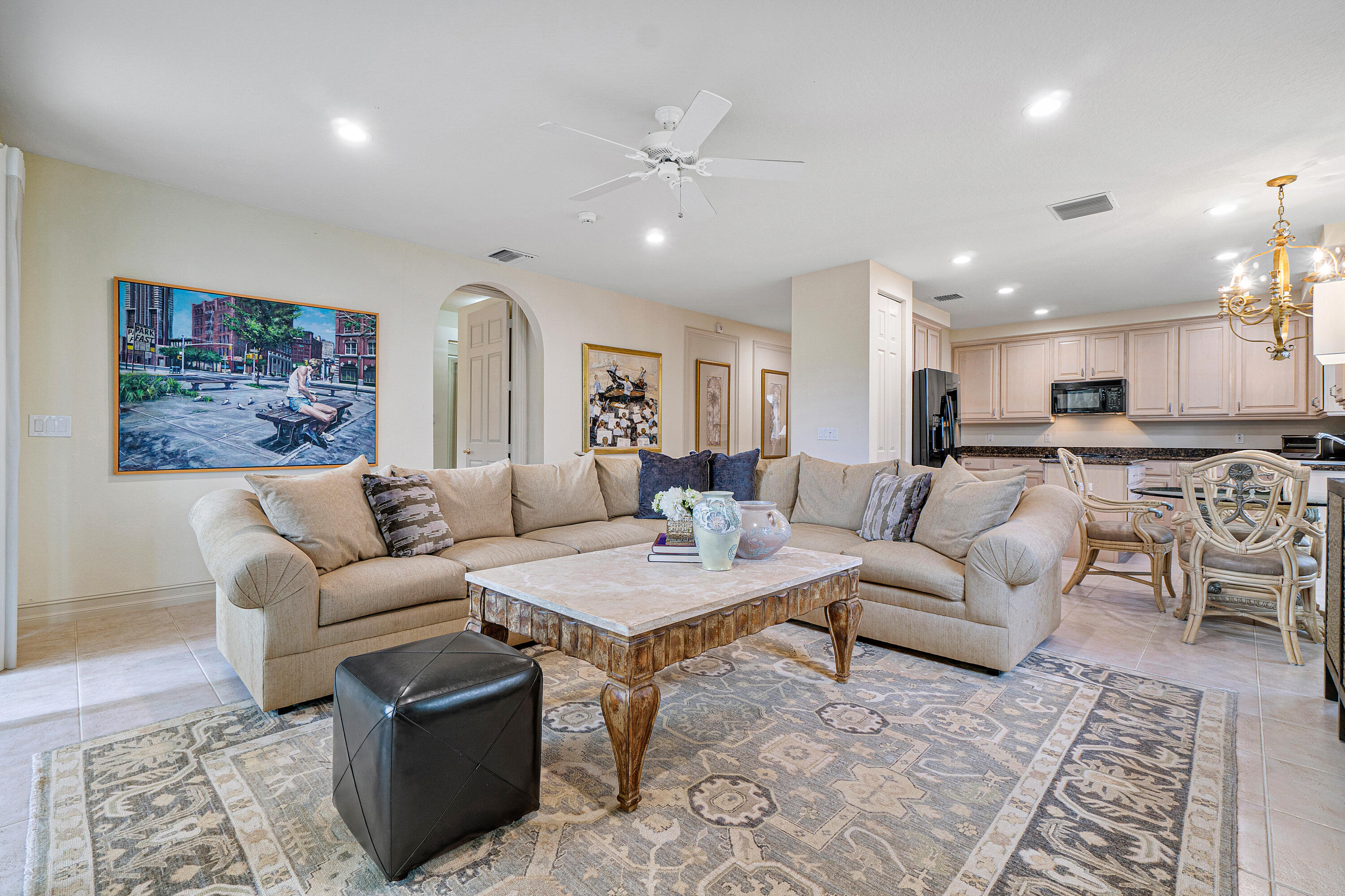 6184 Island Bend, Unit A Boca Raton, FL 33496 - Photo 12 of 31 Family Room