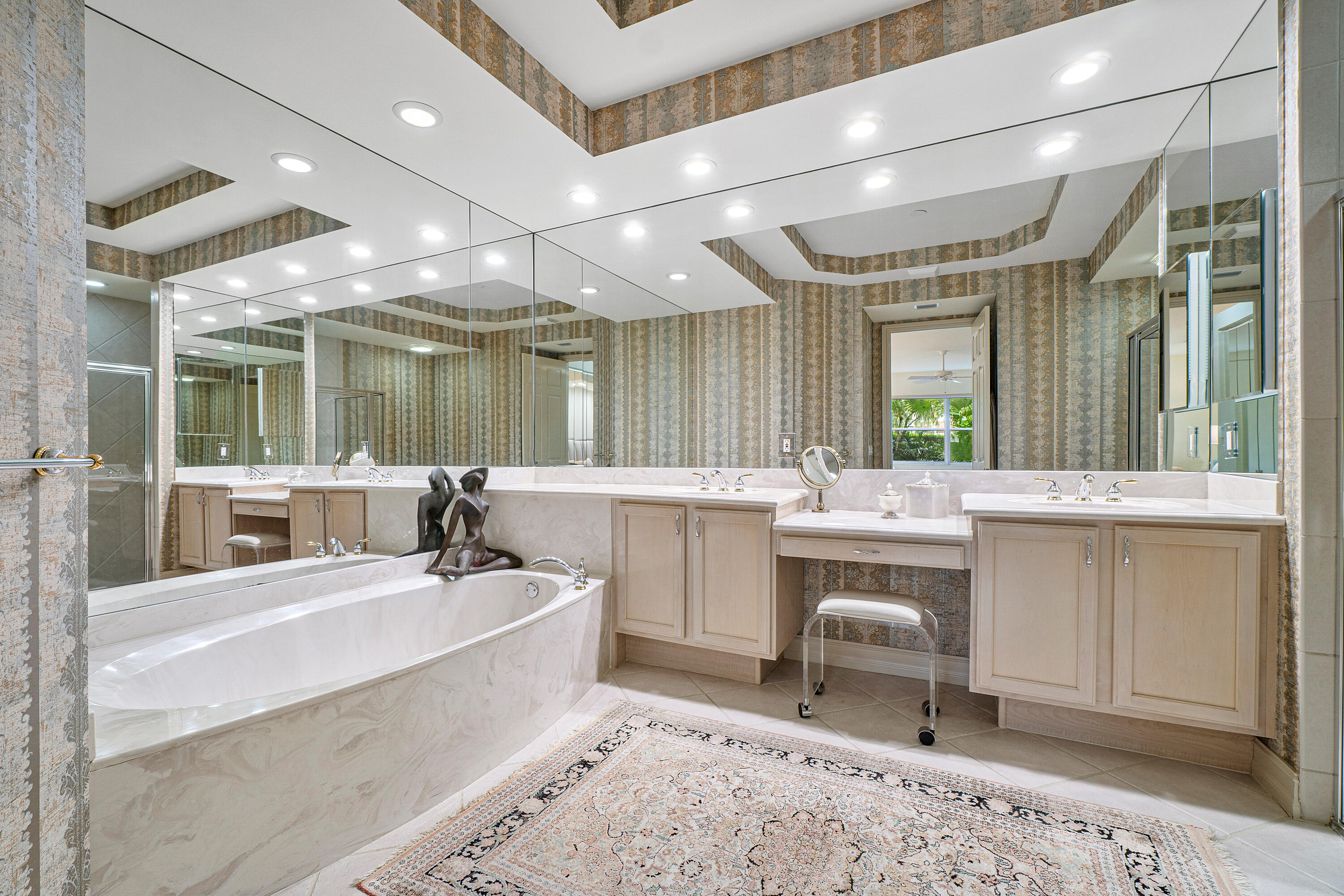 6184 Island Bend, Unit A Boca Raton, FL 33496 - Photo 17 of 31 Primary Bathroom
