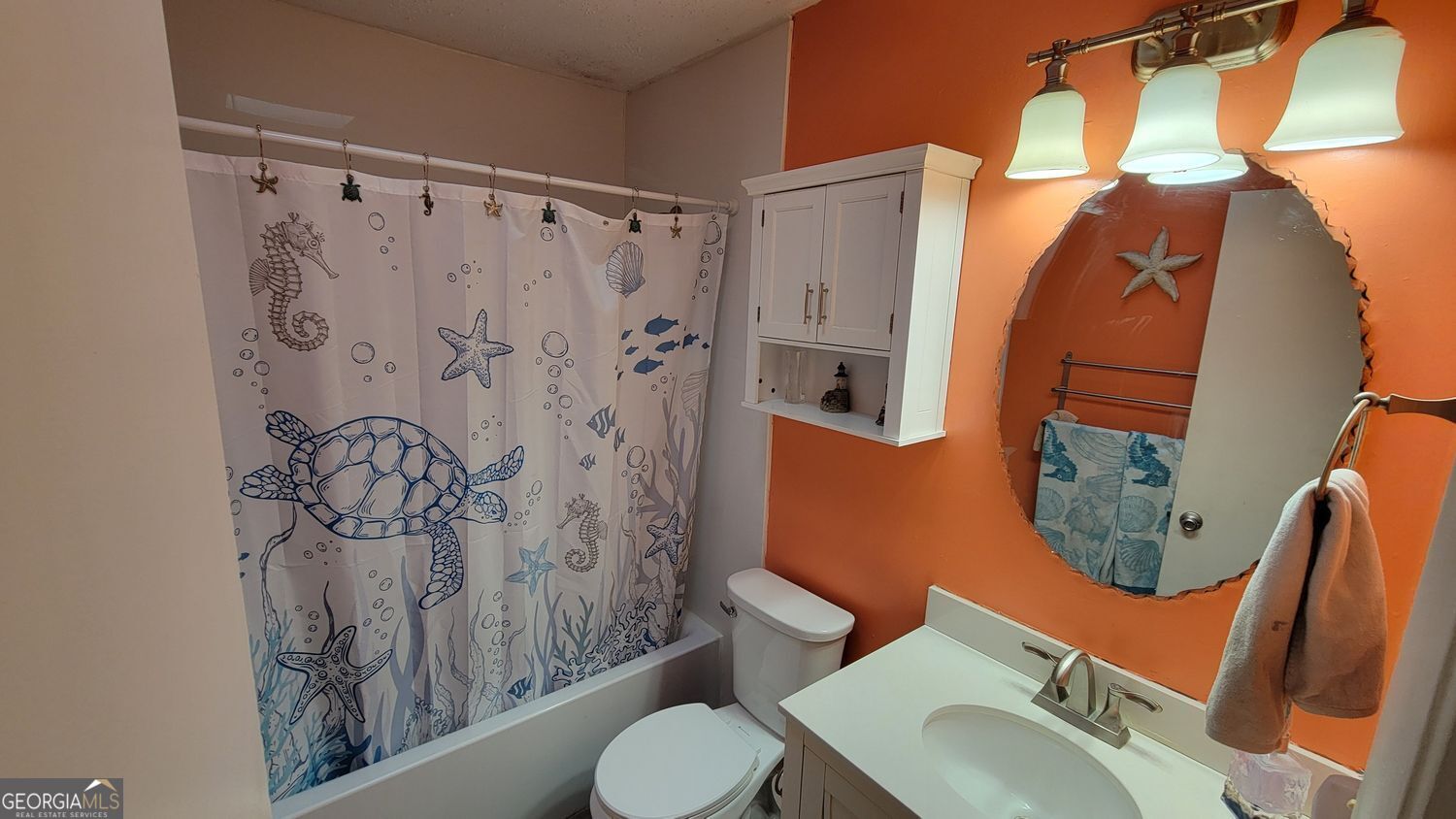 128 Wassaw Road Savannah, GA 31410 - Photo 17 of 21 Bathroom