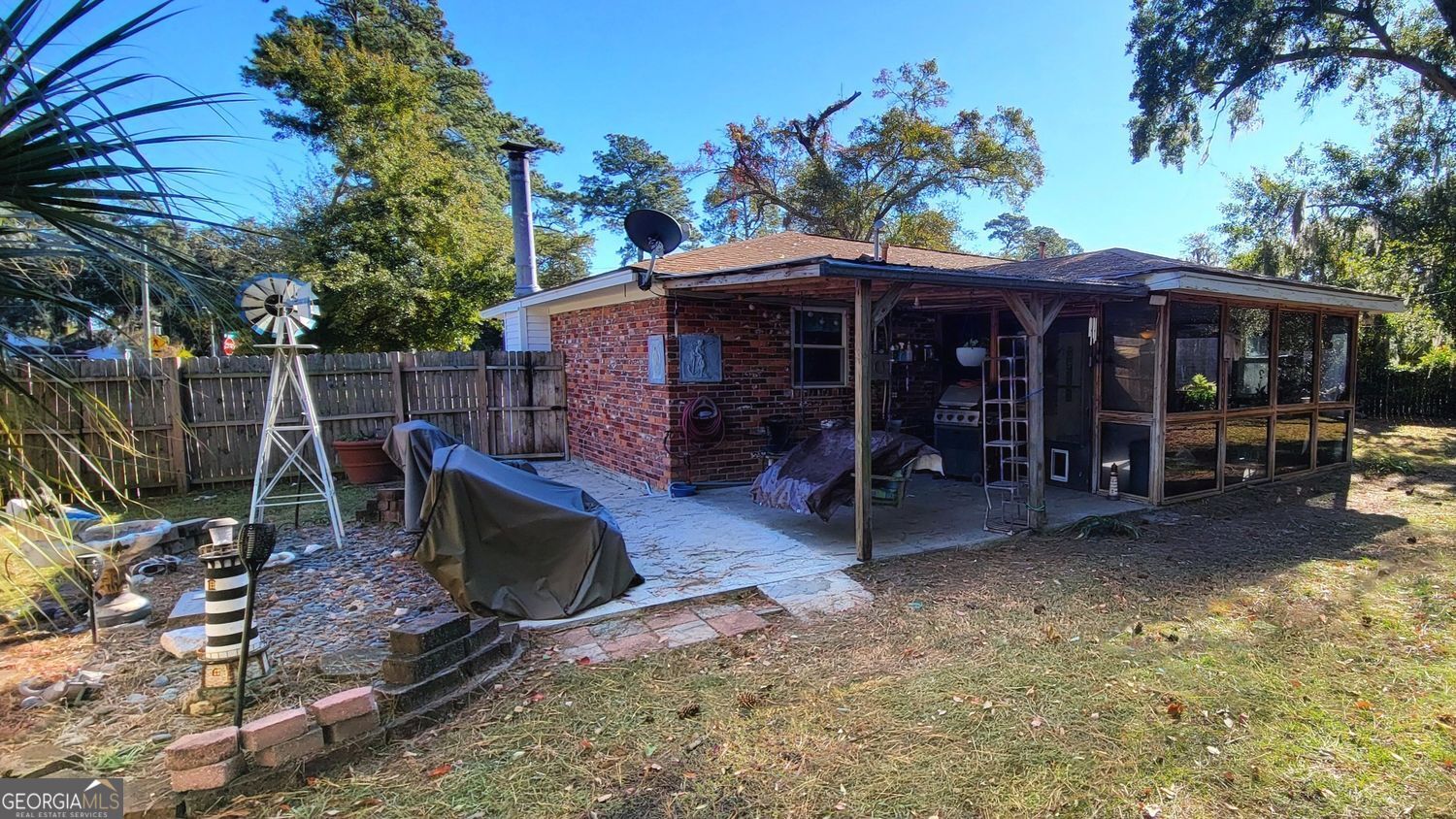 128 Wassaw Road Savannah, GA 31410 - Photo 20 of 21 Back of Structure