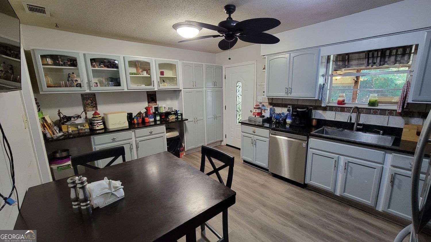 128 Wassaw Road Savannah, GA 31410 - Photo 7 of 21 Kitchen