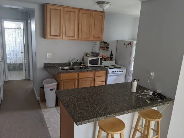 $1,000 | 5723 South 34th Avenue, Minneapolis, MN 55417