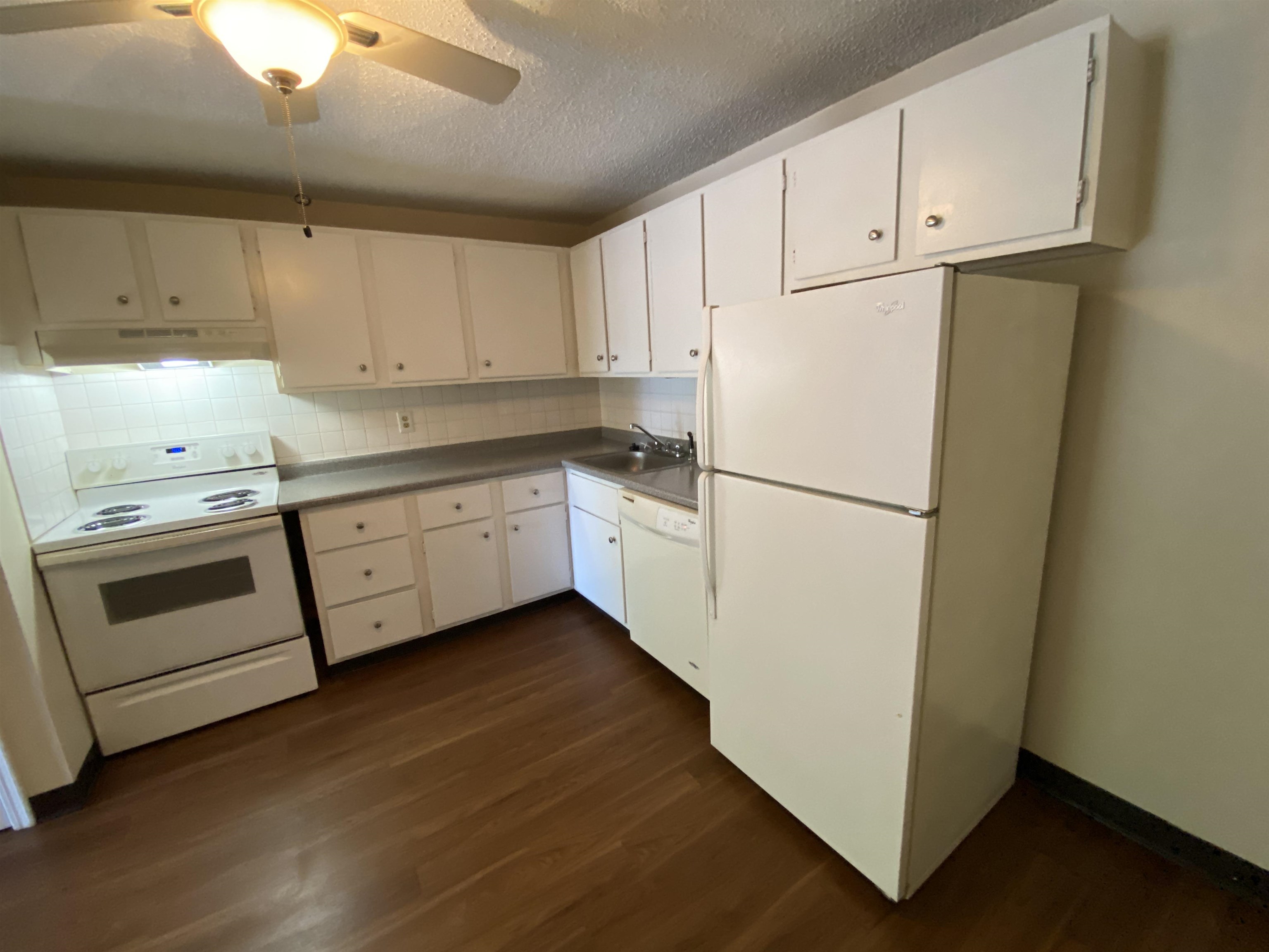 29 Capron Road, Unit 34 Milford, NH 03055 - Photo 19 of 38