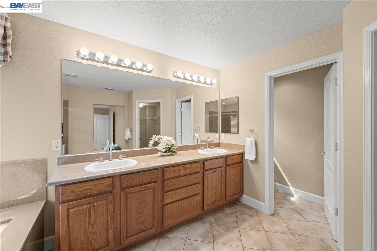 107 Limestone Common Livermore, CA 94550 - Photo 34 of 49