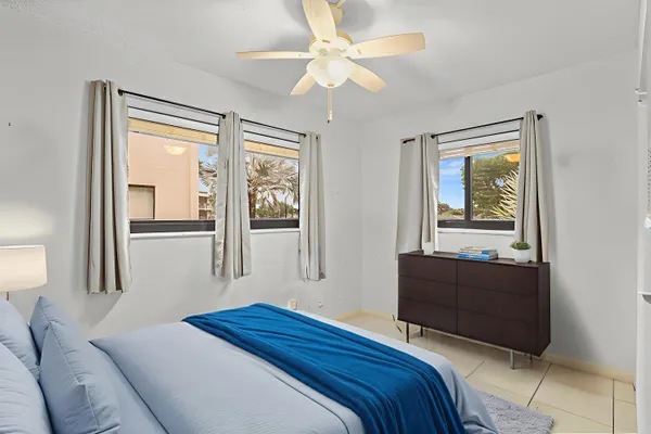 $212,000 | 5280 Las Verdes Circle, Unit 219, Delray Beach, FL 33484