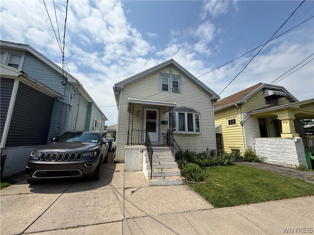 112 Rosedale Street Buffalo, NY 14207 - Photo 1 of 20