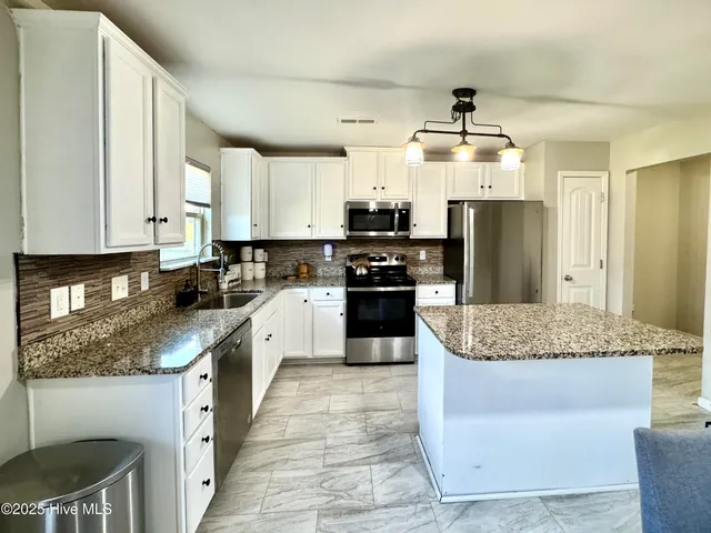 $350,000 | 812 Collington Drive, Mebane, NC 27302