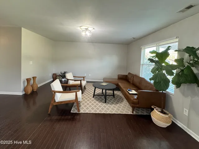 $350,000 | 812 Collington Drive, Mebane, NC 27302