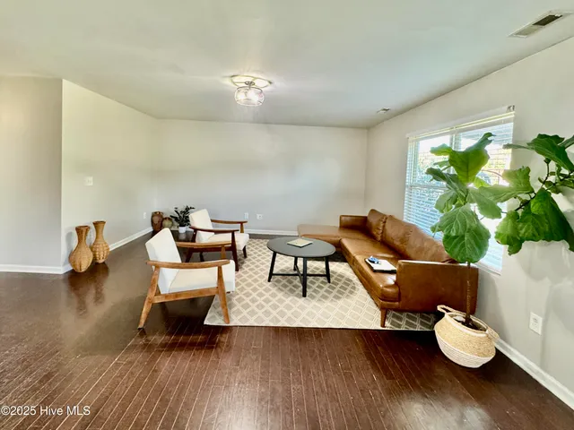 $350,000 | 812 Collington Drive, Mebane, NC 27302