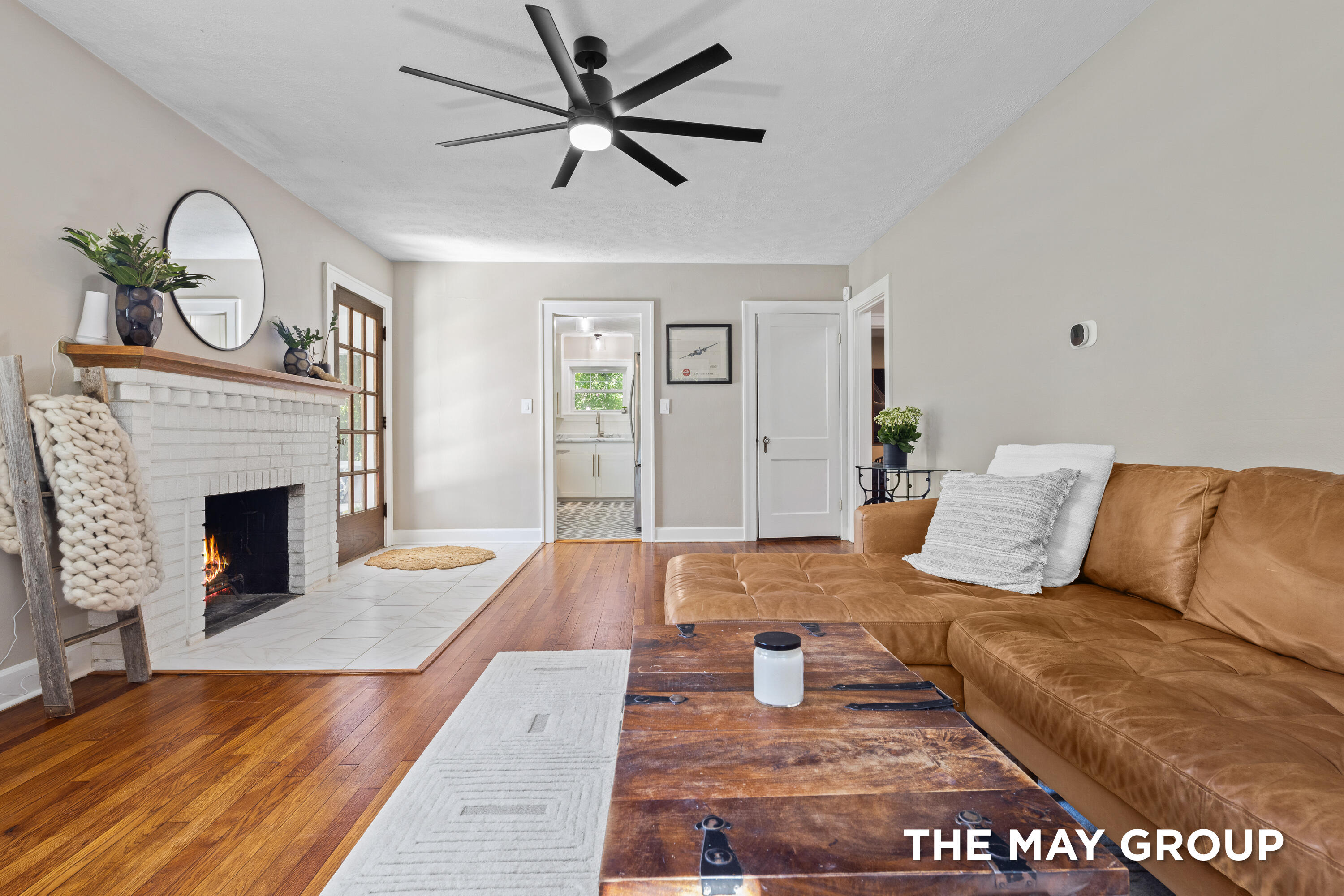 6291 Cascade Road Southeast Grand Rapids, MI 49546 - Photo 14 of 59 Living Room