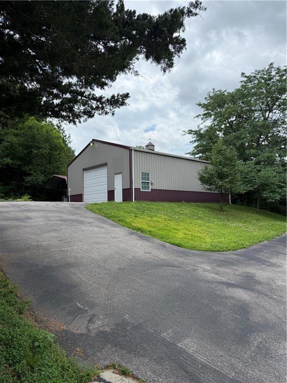 22700 East Blue Mills Road Independence, MO 64058 - Photo 4 of 6