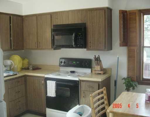 1972 Red Coach Road Allison Park, PA 15101 - Photo 4 of 8 Kitchen.