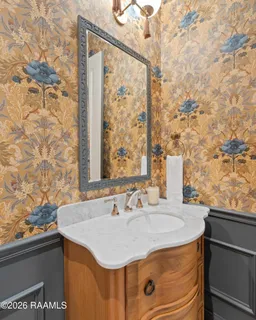 $900,000 | 201 Greyford Drive, Lafayette, LA 70503