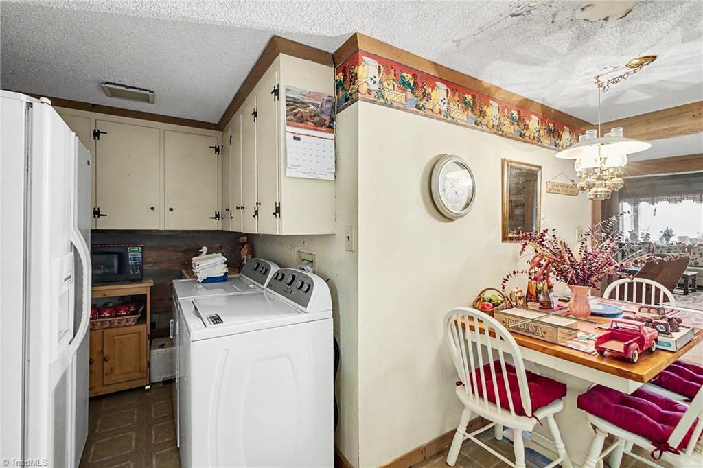 1413 Mission Road Danbury, NC 27016 - Photo 21 of 27
