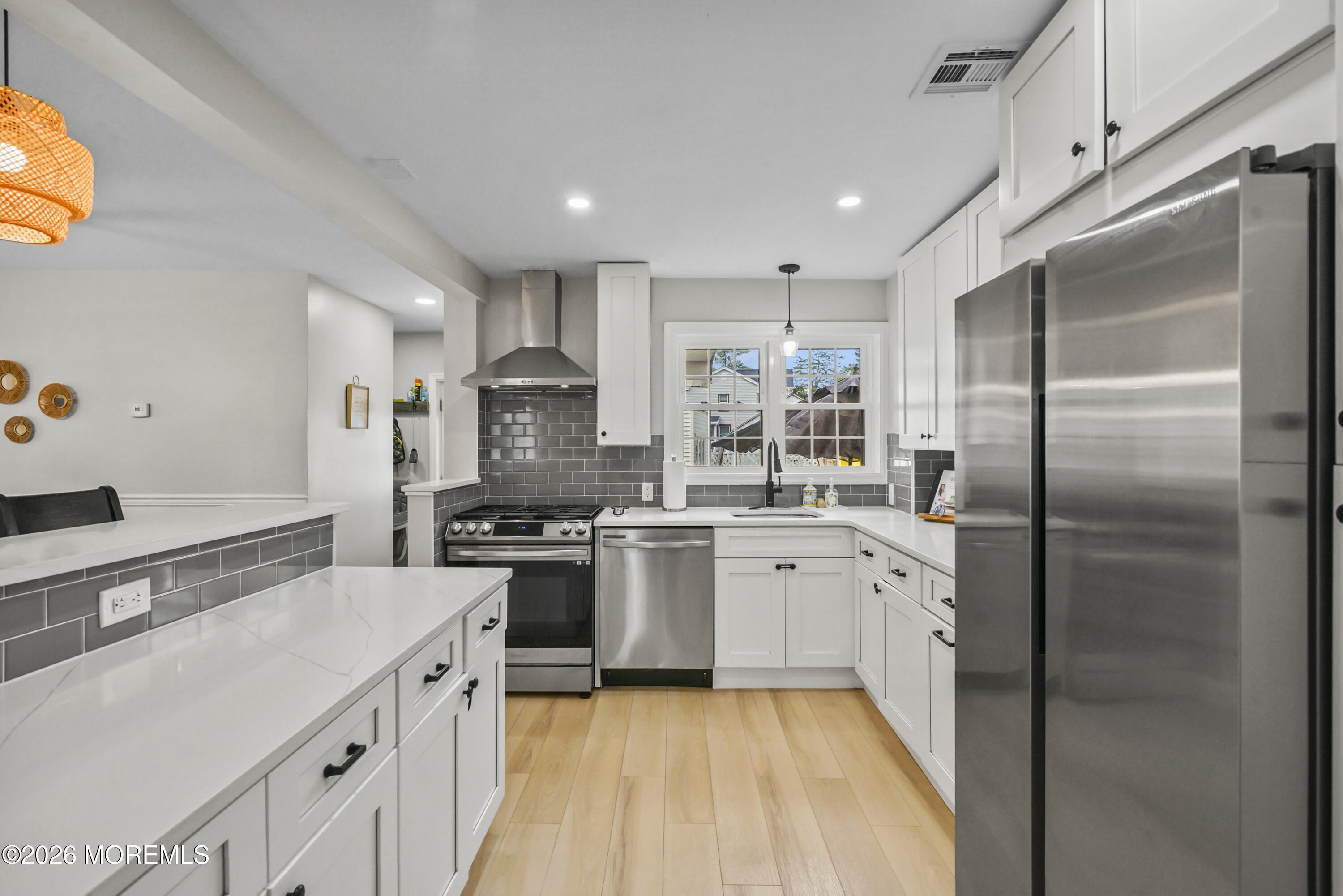 11 3rd Street Keyport, NJ 07735 - Photo 11 of 35 DSC09478