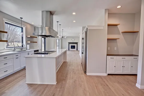 $650,000 | 1595 Spinaker Drive, Woodbury, MN 55125