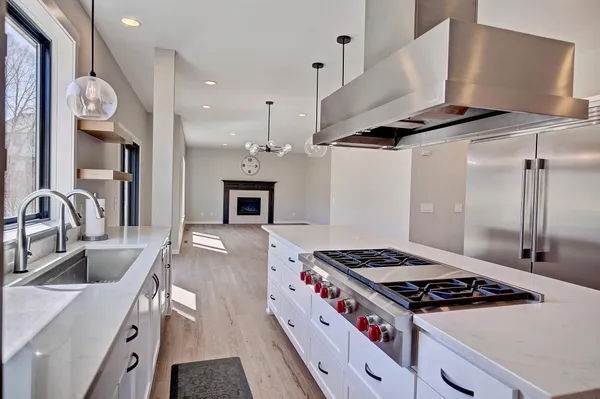 $650,000 | 1595 Spinaker Drive, Woodbury, MN 55125