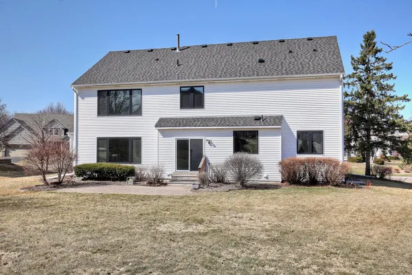 $650,000 | 1595 Spinaker Drive, Woodbury, MN 55125