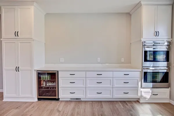 $650,000 | 1595 Spinaker Drive, Woodbury, MN 55125