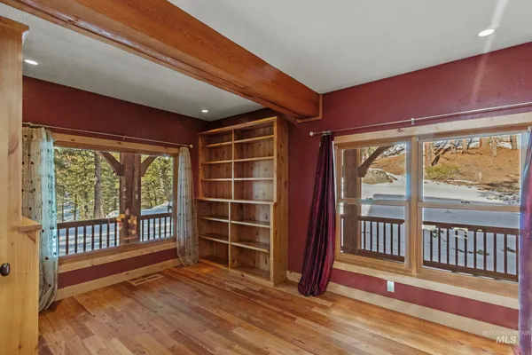 $1,700,000 | 4 Chino Spur, Cascade, ID 83611