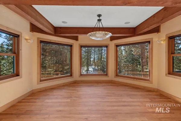 $1,700,000 | 4 Chino Spur, Cascade, ID 83611