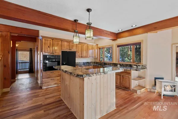 $1,700,000 | 4 Chino Spur, Cascade, ID 83611
