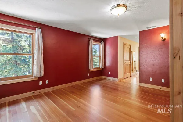 $1,700,000 | 4 Chino Spur, Cascade, ID 83611