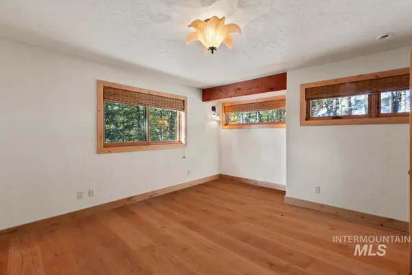 $1,700,000 | 4 Chino Spur, Cascade, ID 83611