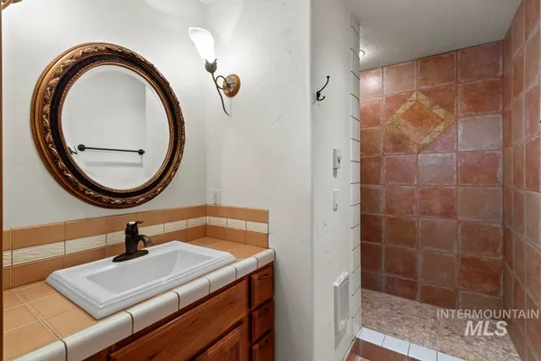 $1,700,000 | 4 Chino Spur, Cascade, ID 83611