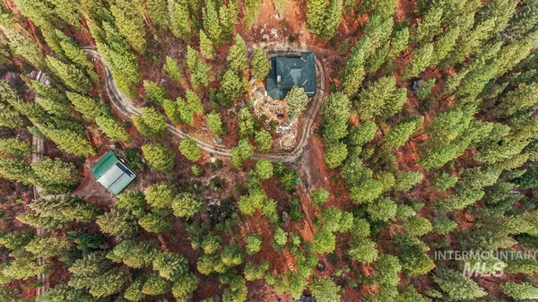 $1,700,000 | 4 Chino Spur, Cascade, ID 83611