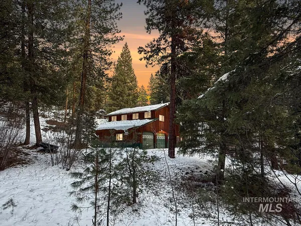 $1,700,000 | 4 Chino Spur, Cascade, ID 83611