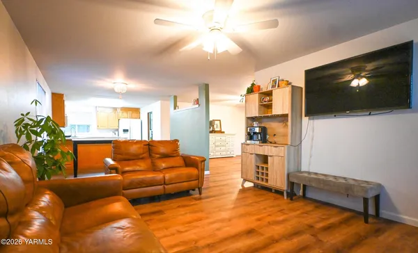 $535,000 | 9621 Meadowbrook Road, Yakima, WA 98903
