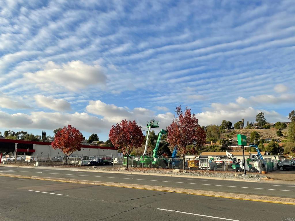 13044 Poway Road Poway, CA 92064 - Photo 10 of 21