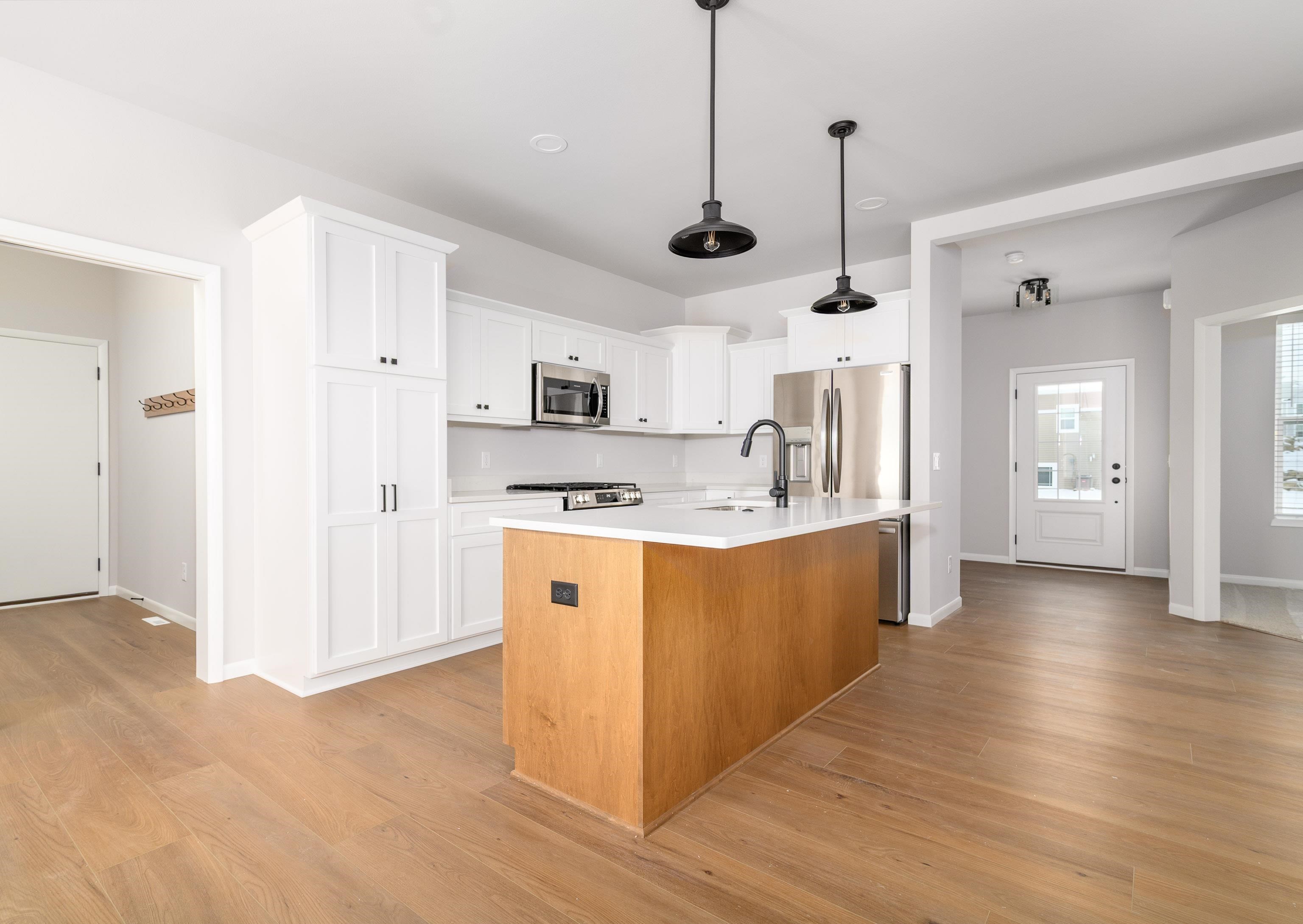 401 Orion Trail Madison, WI 53718 - Photo 6 of 19