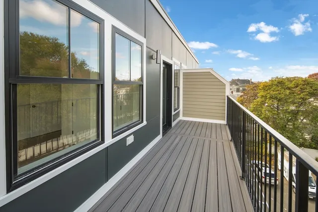 $1,195,000 | 421 High Street, Unit 307, Medford, MA 02155