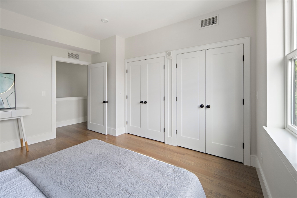 421 High Street, Unit 307 Medford, MA 02155 - Photo 14 of 38