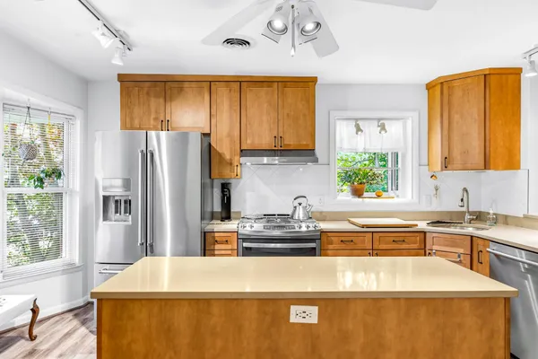 $600,000 | 1786 Chesapeake Place, Pasadena, MD 21122