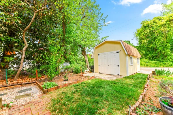$600,000 | 1786 Chesapeake Place, Pasadena, MD 21122