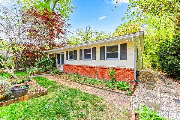 $600,000 | 1786 Chesapeake Place, Pasadena, MD 21122
