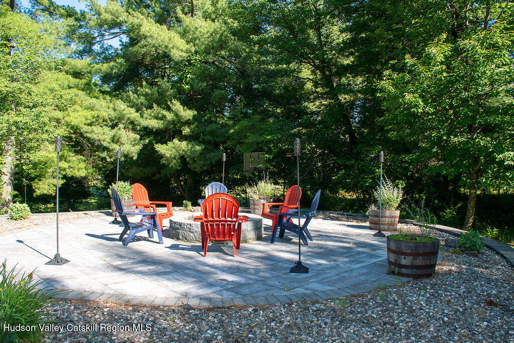 578 Fischer Road Kinderhook, NY 12106 - Photo 4 of 43 DSC_7341