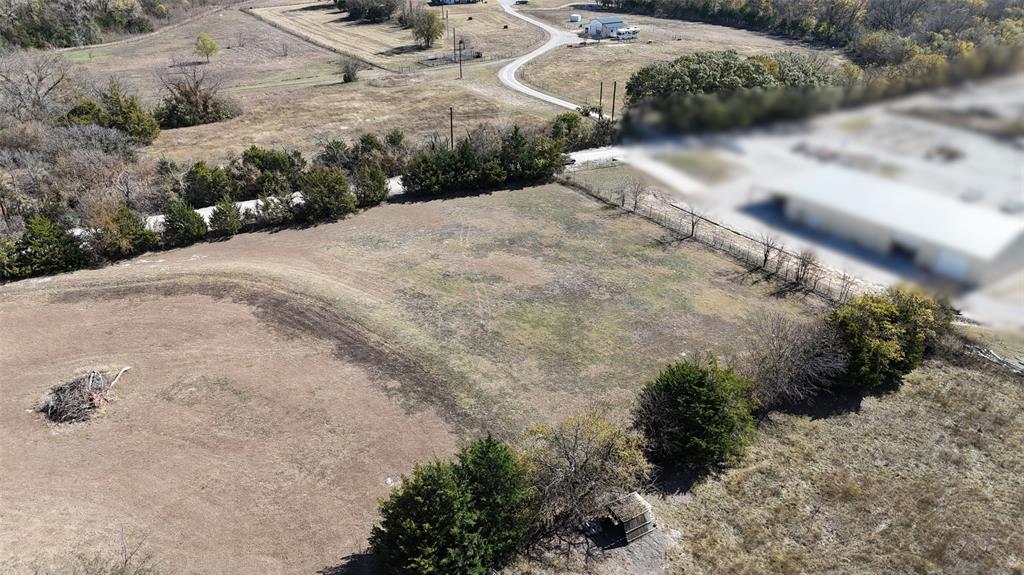 238 Spain Road Van Alstyne, TX 75495 - Photo 7 of 17