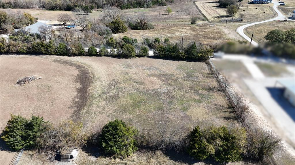 238 Spain Road Van Alstyne, TX 75495 - Photo 8 of 17