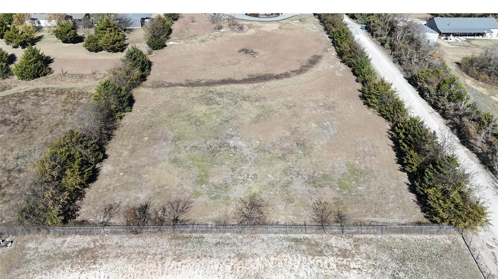 238 Spain Road Van Alstyne, TX 75495 - Photo 10 of 17