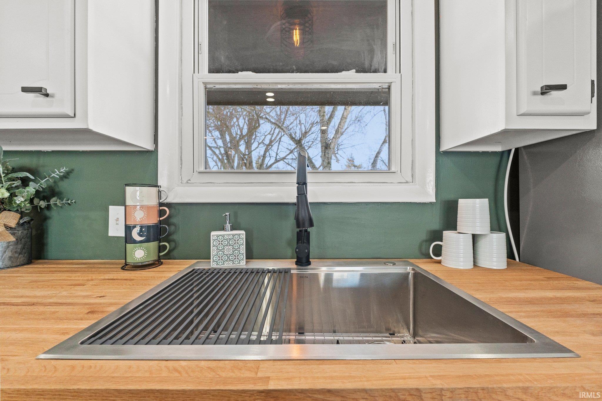 5117 Martinique Road Fort Wayne, IN 46815 - Photo 12 of 34