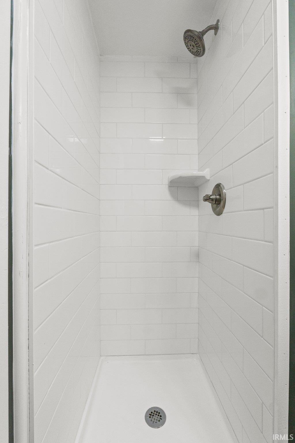 5117 Martinique Road Fort Wayne, IN 46815 - Photo 21 of 34