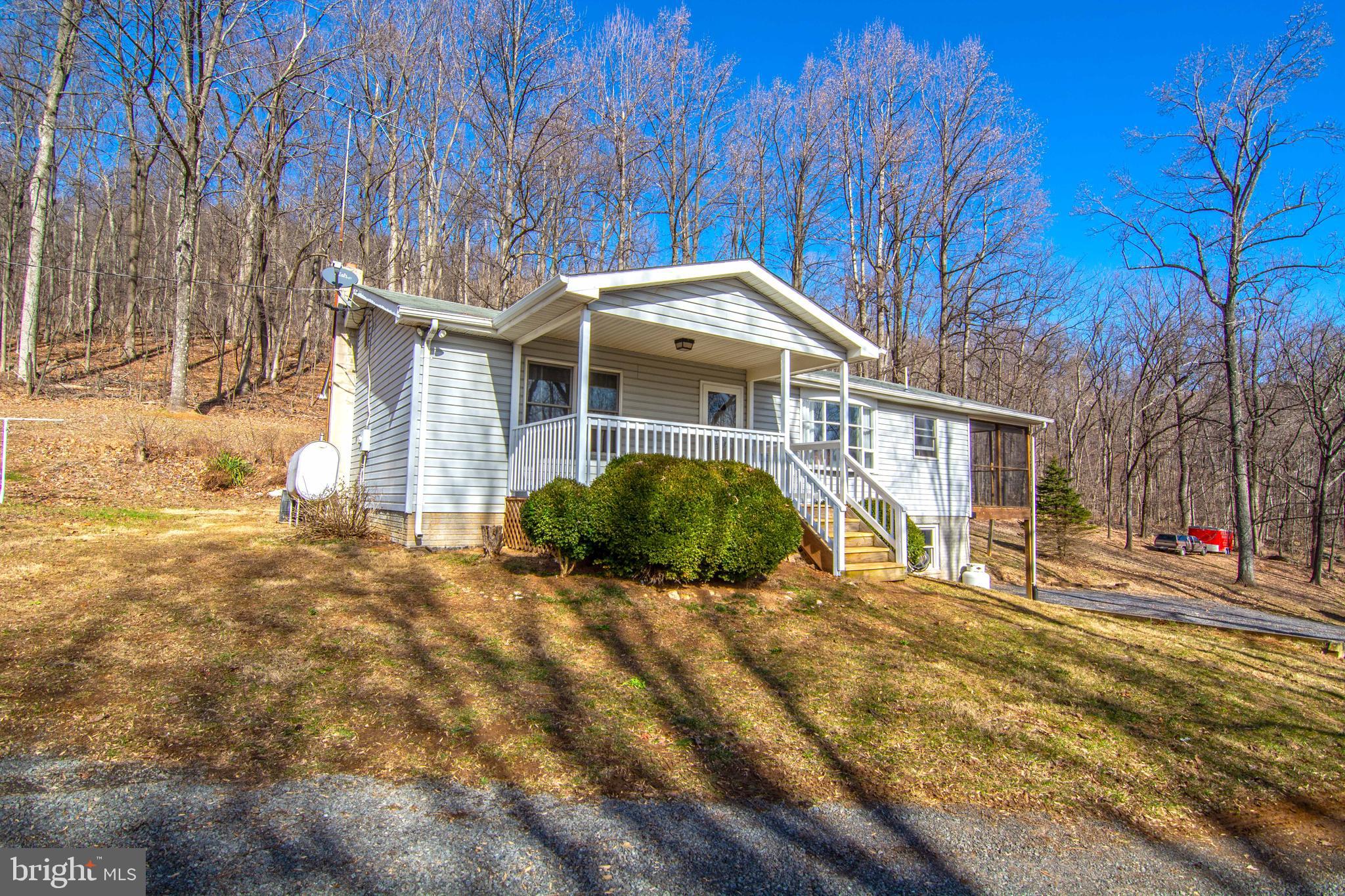 852 Freezeland Road Linden, VA 22642 - Photo 3 of 38 Gallery Image 3