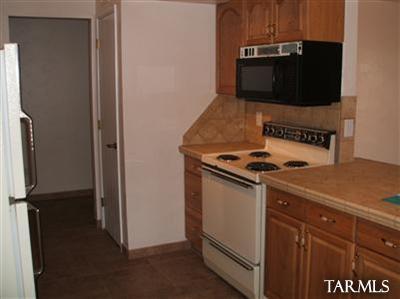7533 North Oldfather Road Tucson, AZ 85741 - Photo 4 of 9