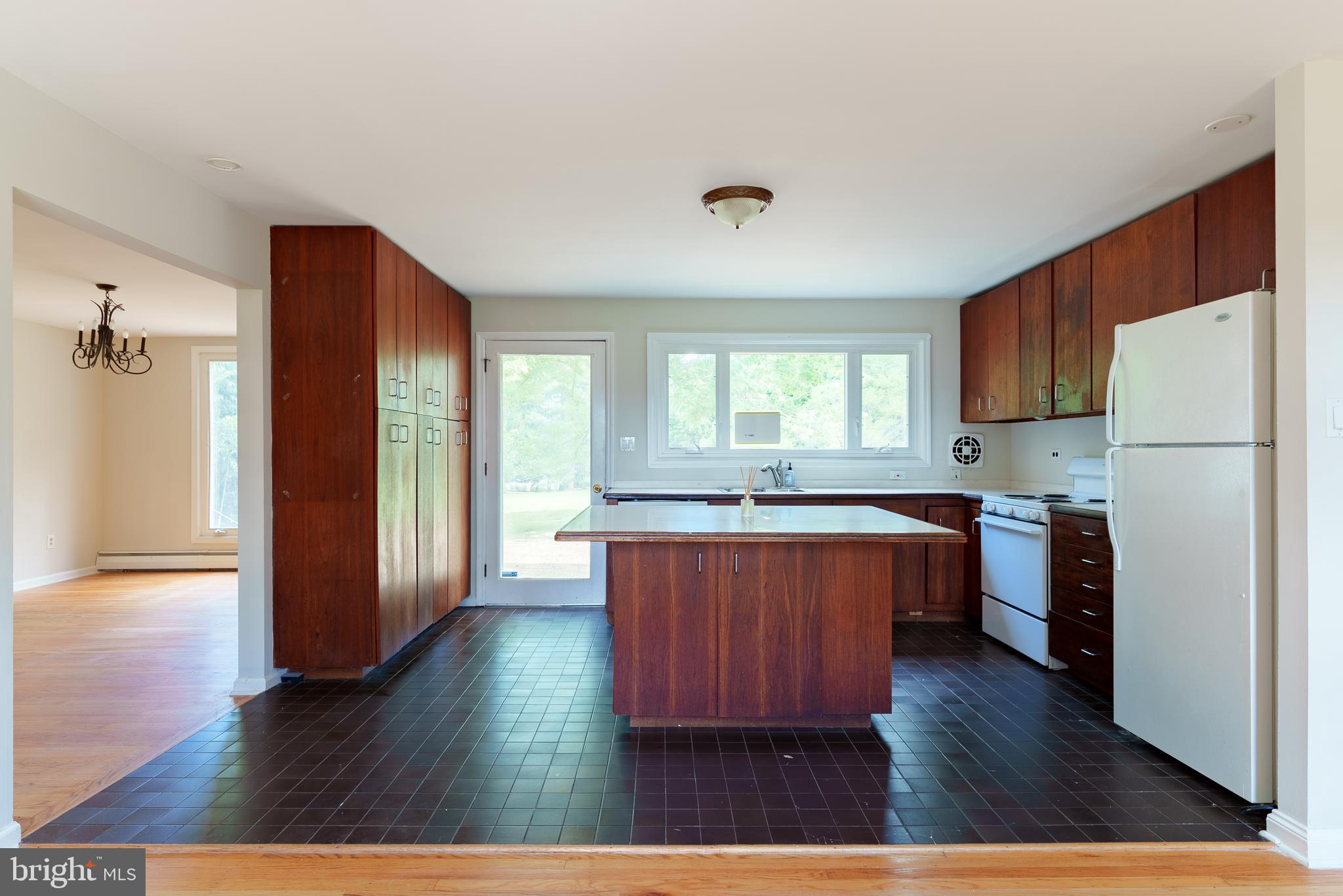 357 Swedesford Road Malvern, PA 19355 - Photo 8 of 21 Kitchen