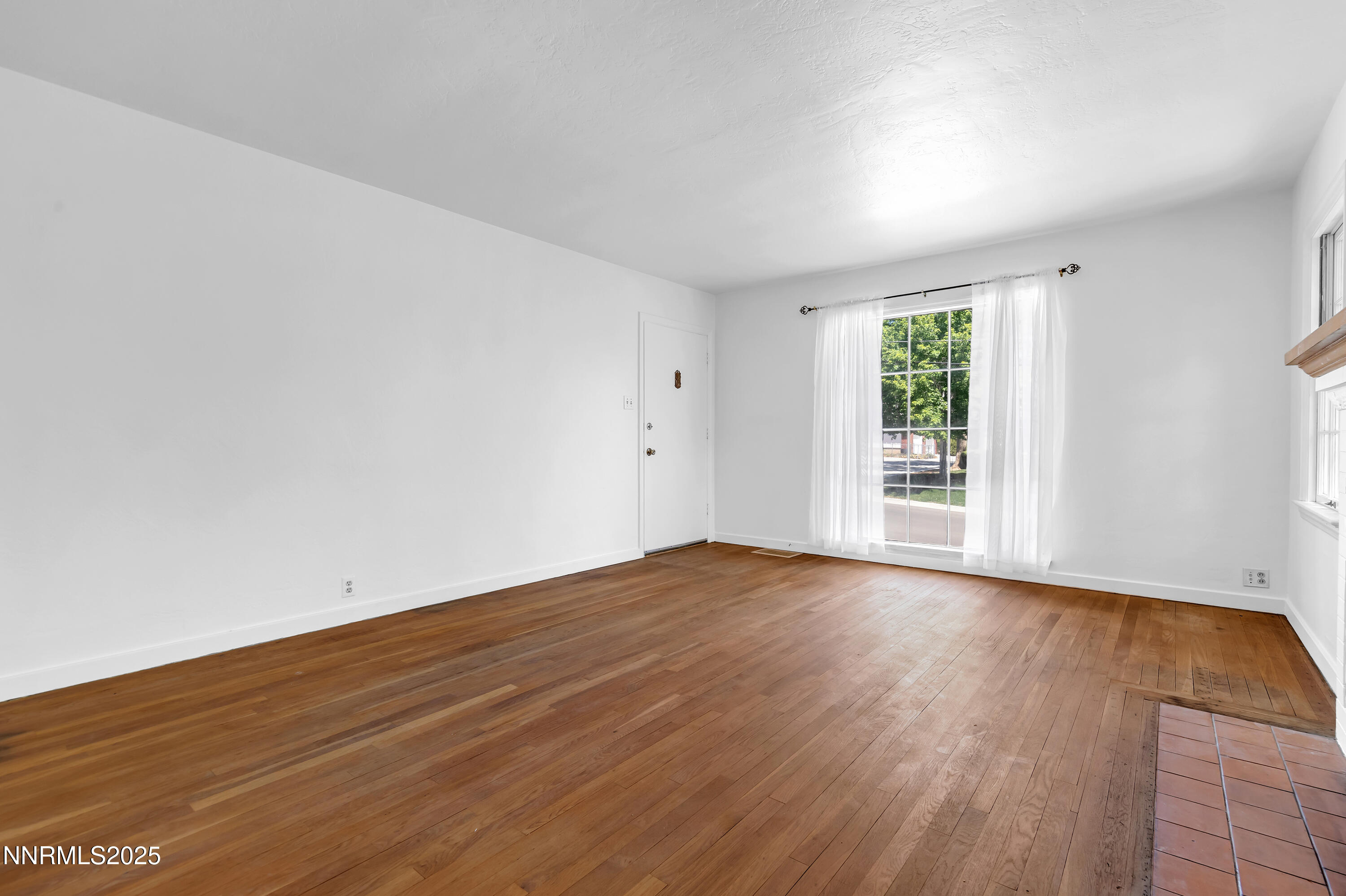 540 West Arroyo Street Reno, NV 89509 - Photo 5 of 43 Arroyo540-007